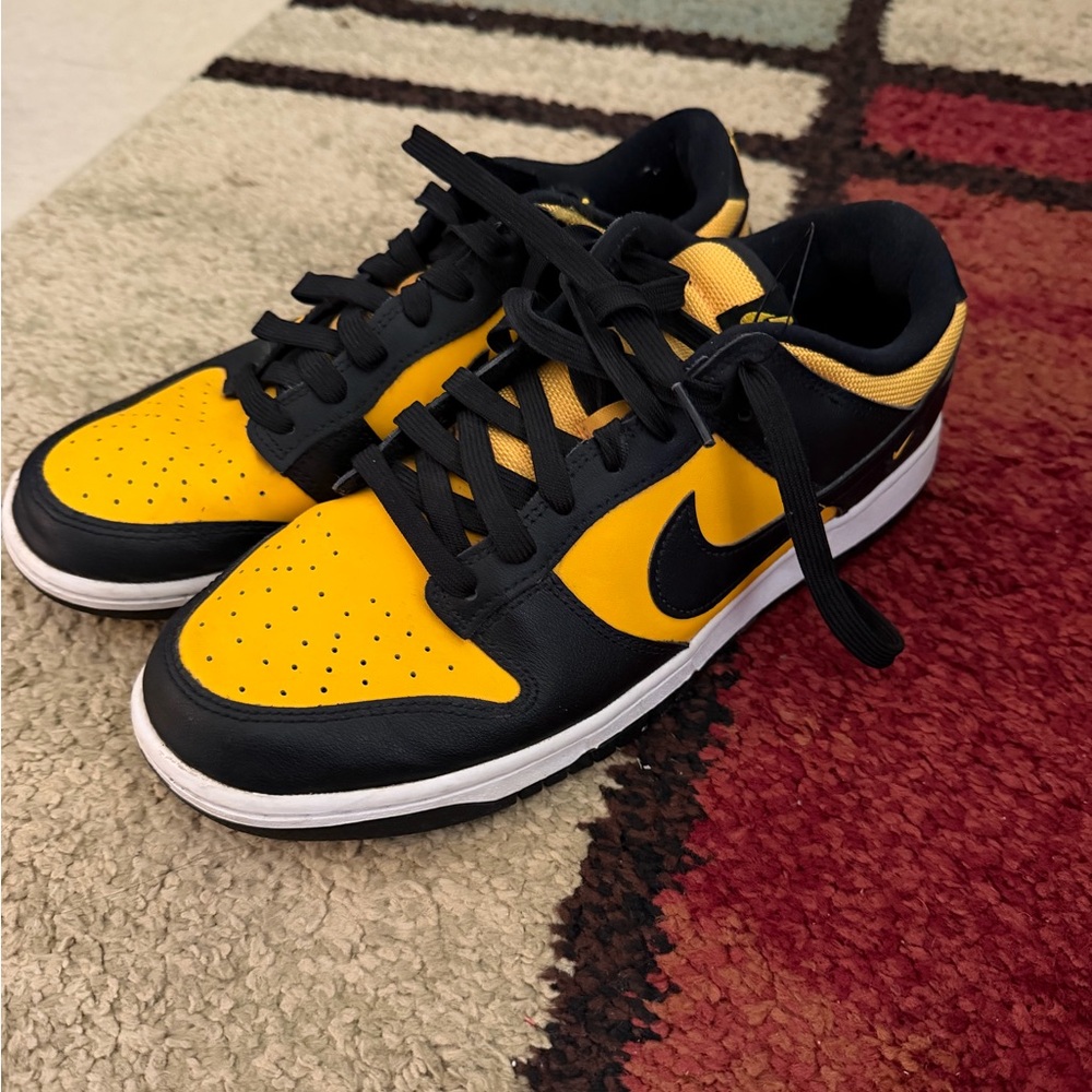 Nike Dual-Tone Black and Yellow Shoes